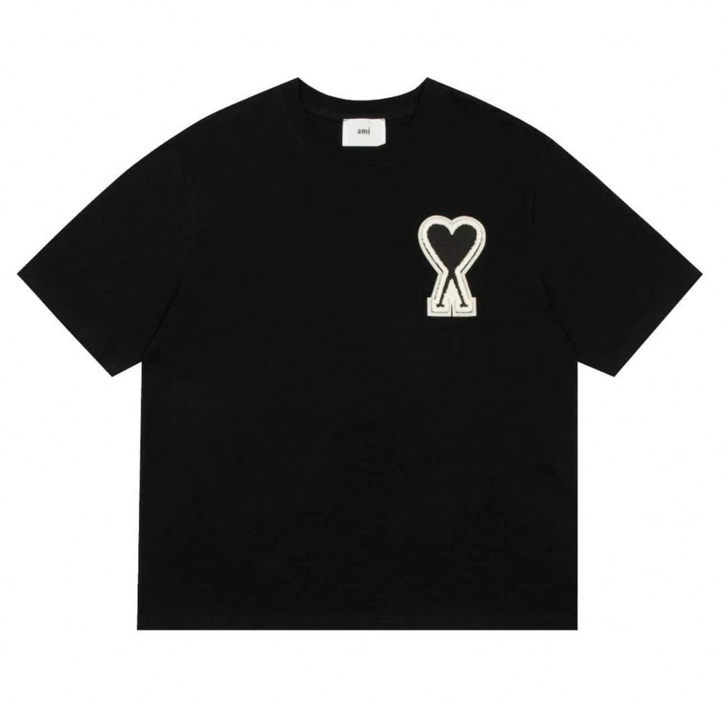 Tshirt AMI dáng over logo tim to