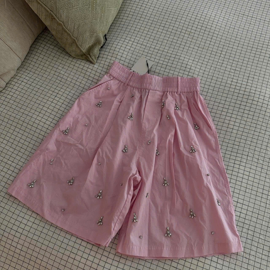 Quần Short Zara đính đá hồng chun