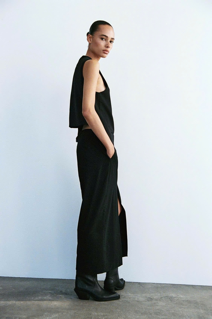 Gilett Zara đen vạt lệch dư xịn