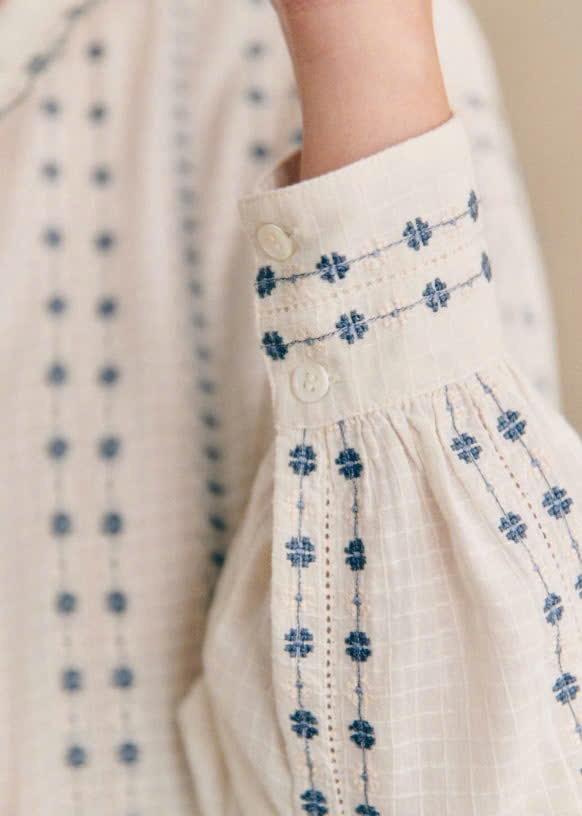 Sơ mi Sezane cổ bèo hoạ tiết thổ cẩm