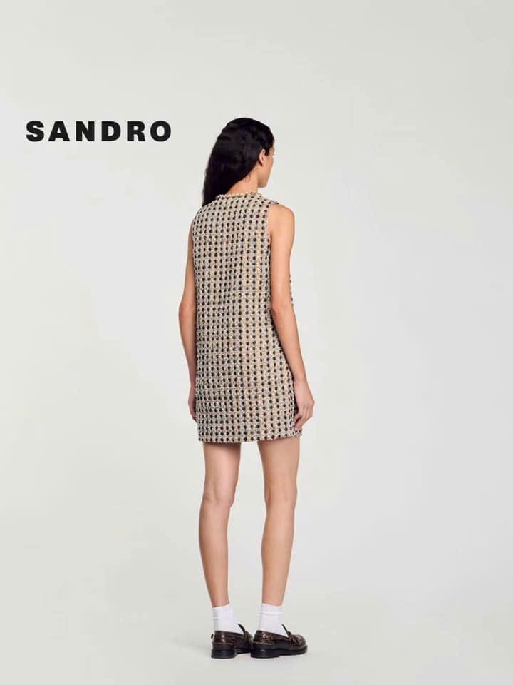 Đầm ngắn vải tweed đính đá