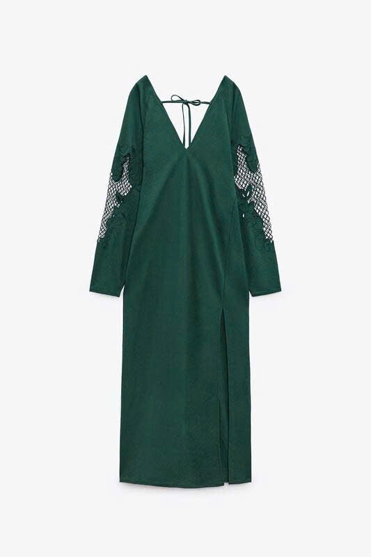 Váy Zara xanh rêu ren dập tay