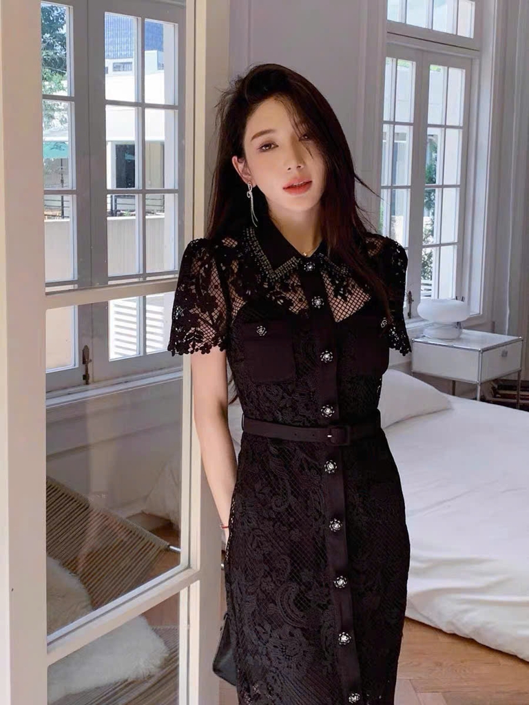 Váy Sel-Portrait ren 3D viền đá