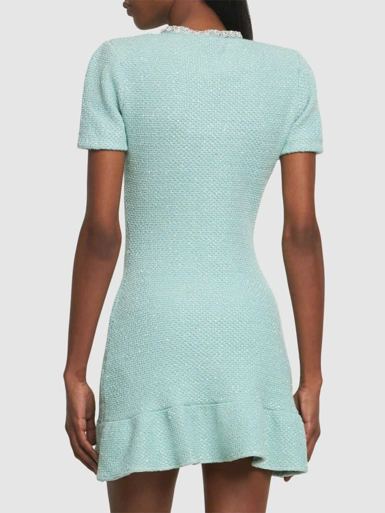 Váy ngắn thêu họa tiết tự họa Mint Knit
