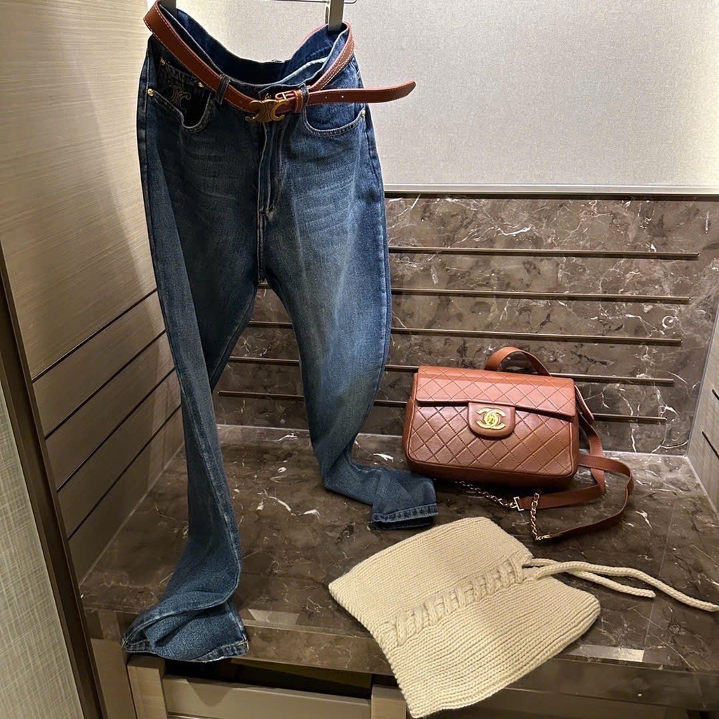 Quần jean Celine kèm belt nâu