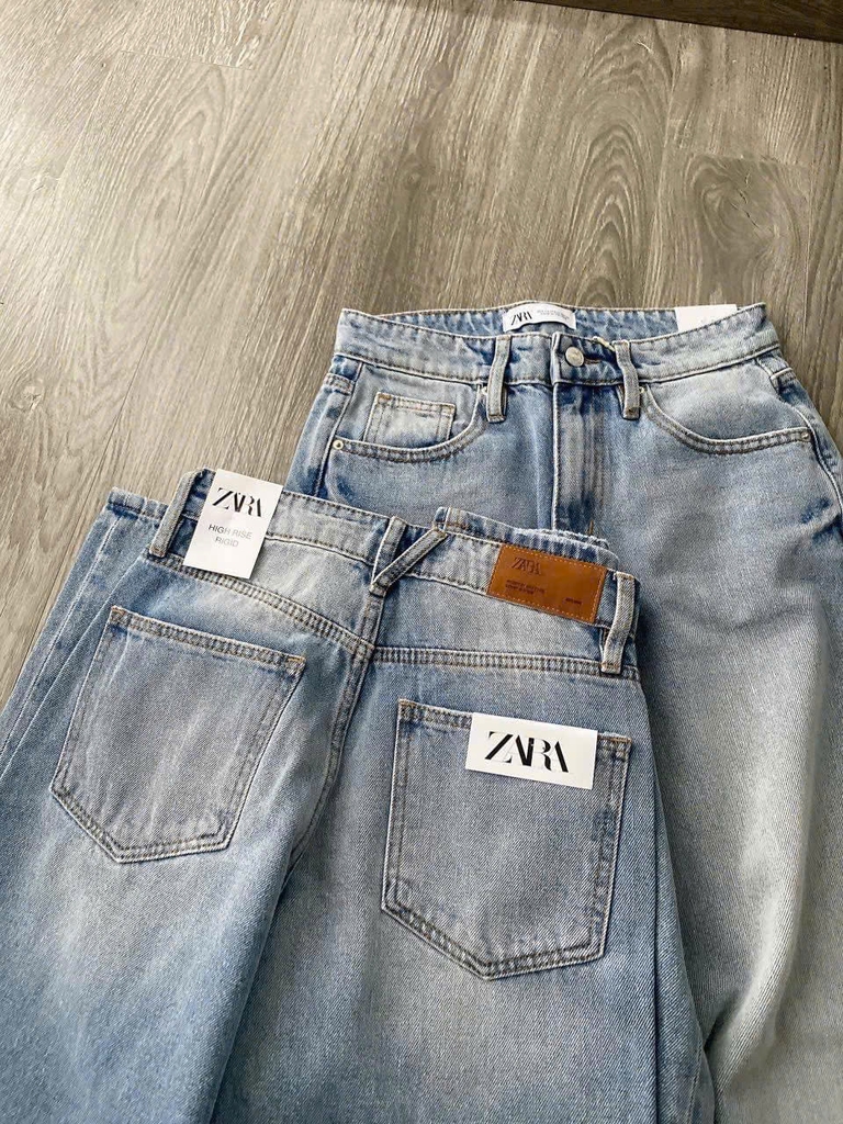 Quần jeans suông Zara suông màu nhạt mài trước
