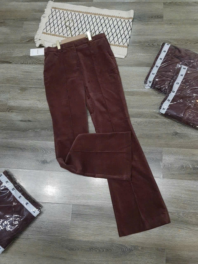 Quần nhung tăm MNG màu boocđo vẩy nhẹ
