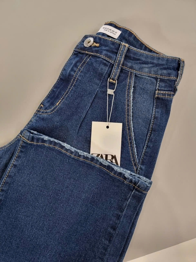 Quần jean Zara dáng baggy đứng