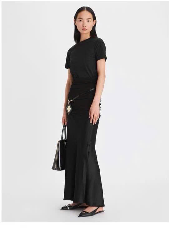 Tshirt Tory Burch cổ tròn logo thêu