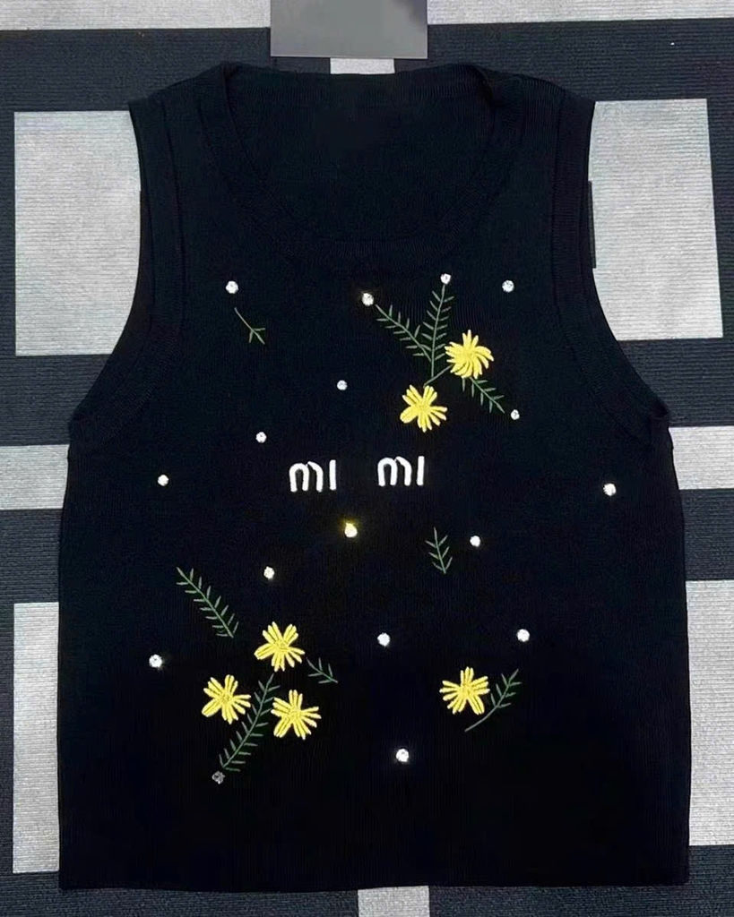 Top dệt kim MiuMiu đính kim sa