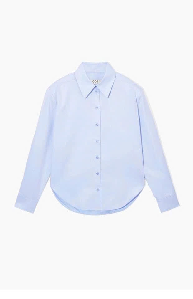 Sơ mi COS xanh cổ đức độn vai