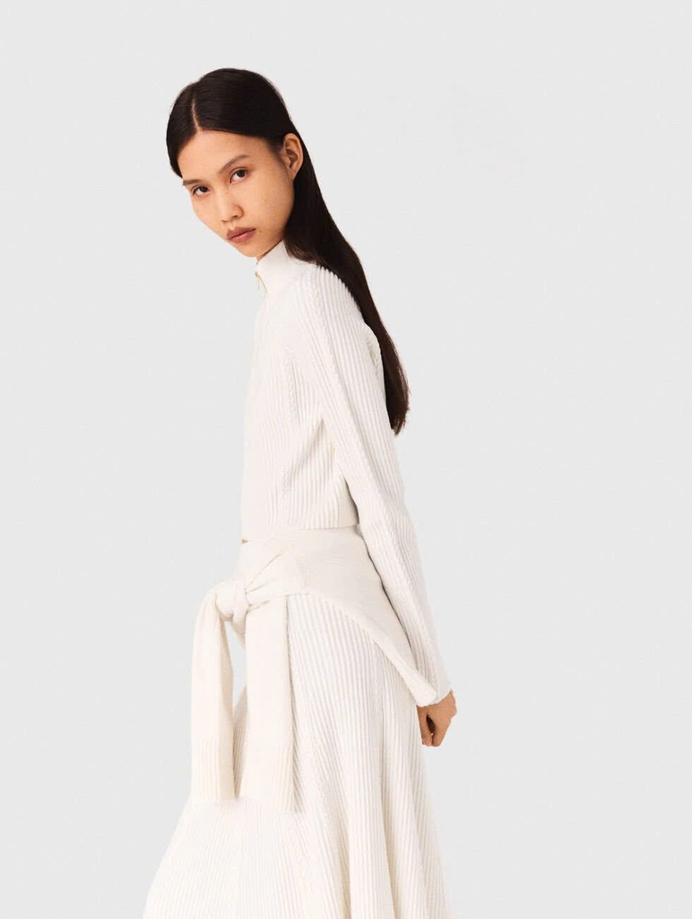 Áo len cổ trụ cao