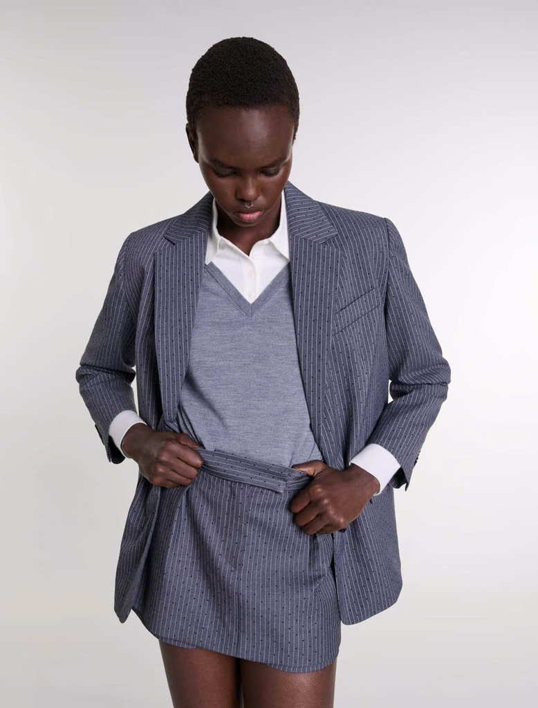 Blazer đính đá lấp lánh