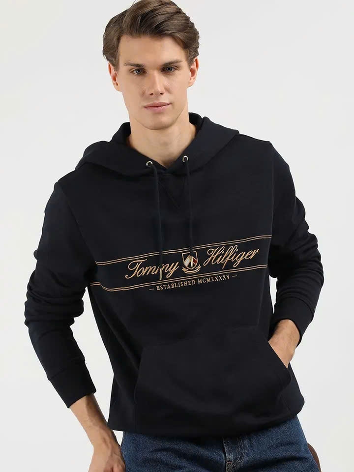 Áo hoodie Tommy thêu chữ dập nổi ngực  màu
