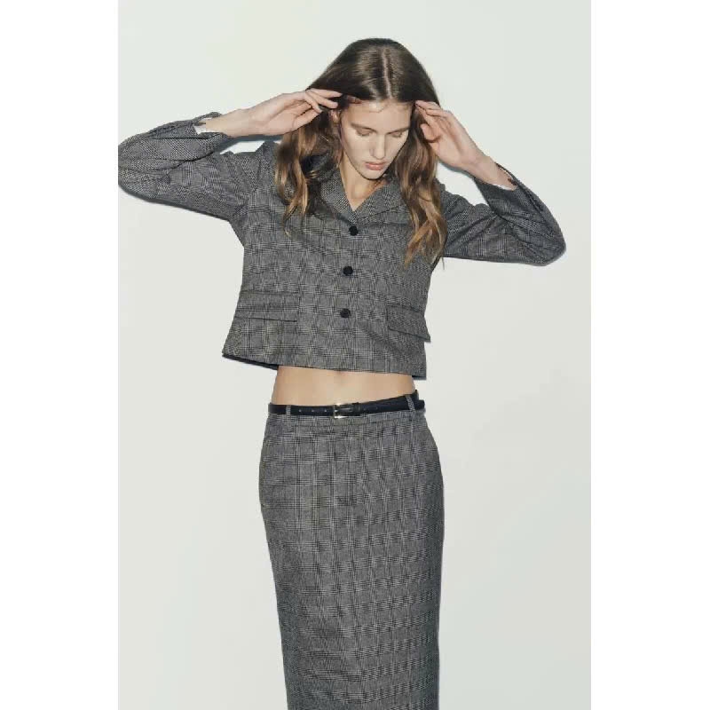 Blazer Zara kẻ chìm dáng lửng