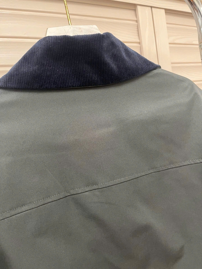 Jacket ERDOS đen dáng loose cổ đức navy khuy vàng