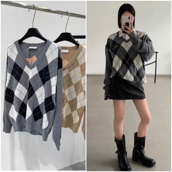 Áo len trần trám MiuMiu