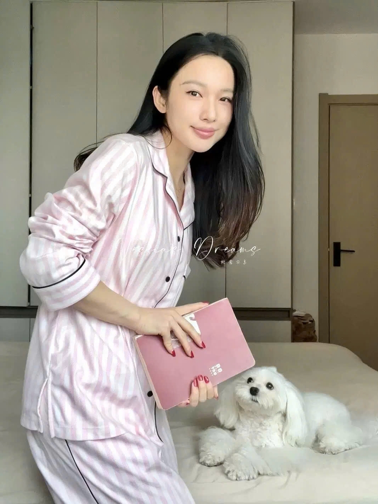 Set VICTORIA SECRET dạ nhung dài tay