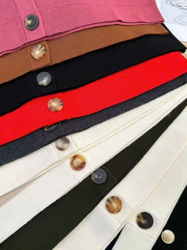 CDG Sezane cổ bẻ khuy sừng MERINO WOOL