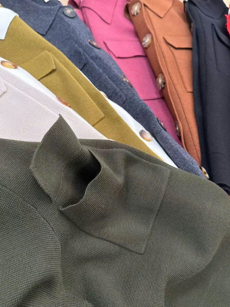 CDG Sezane cổ bẻ khuy sừng MERINO WOOL