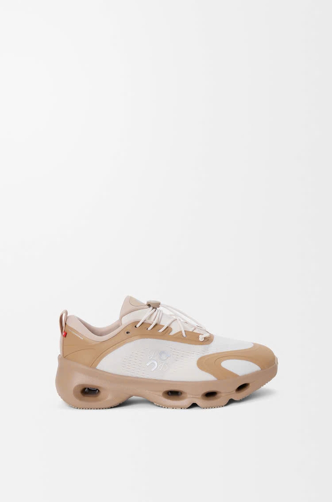 Giày sneaker Cloudsolo