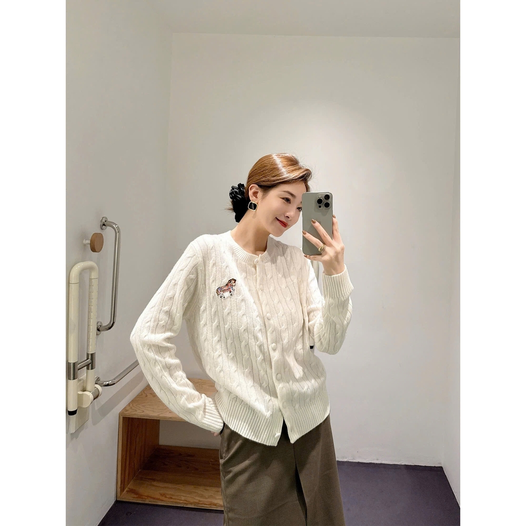 Cardigan Erdos thêu logo ngực
