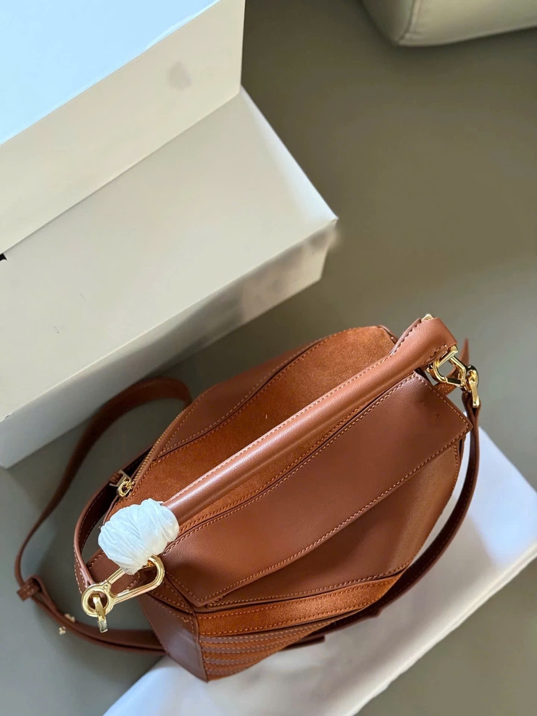 Túi LOEWE PUZZLE suede bad medium