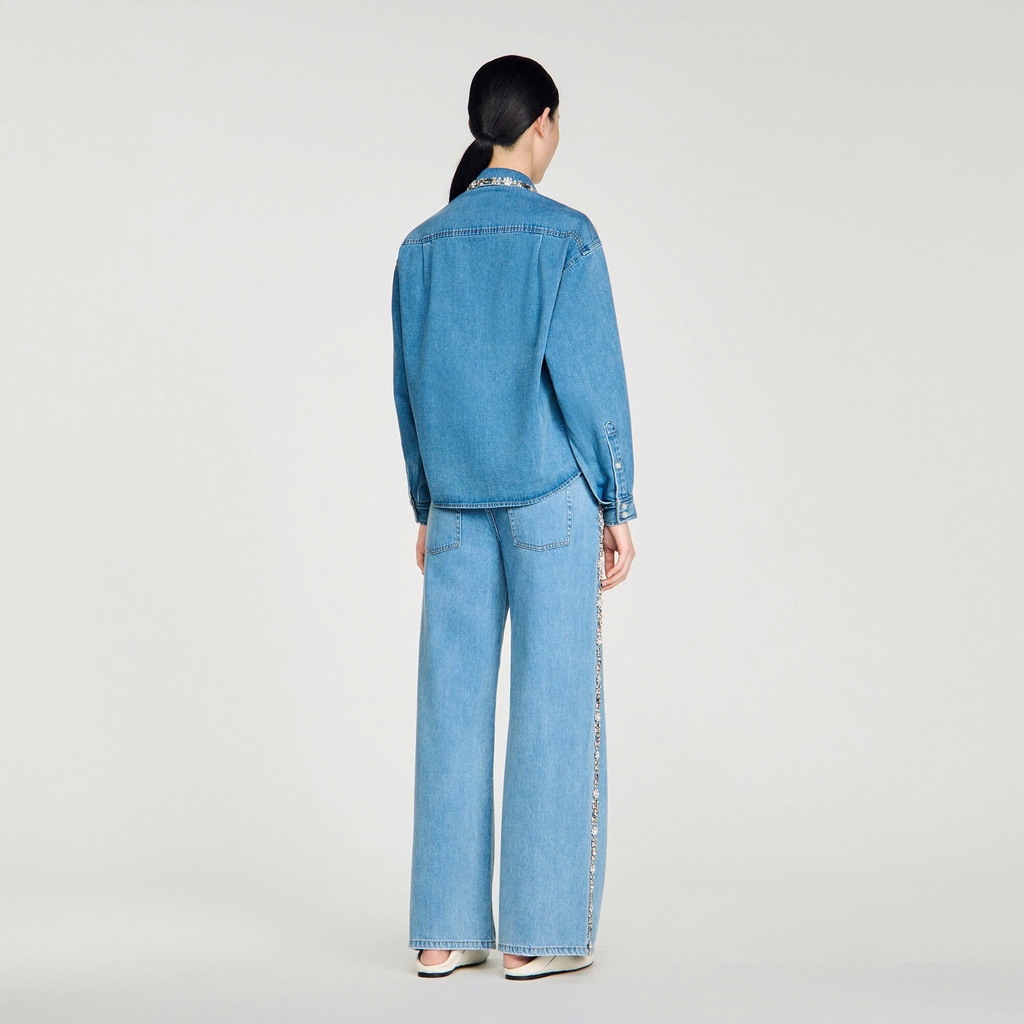 Áo sơ mi denim đính đá