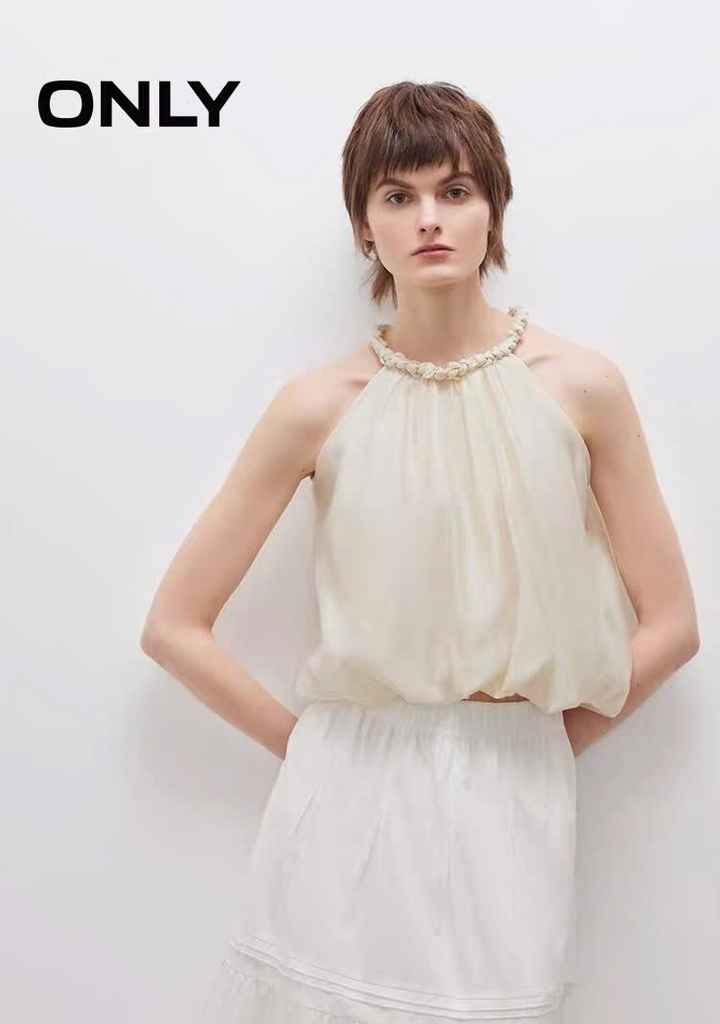 Top lụa ONLY cổ yếm xoắn thừng 2 màu