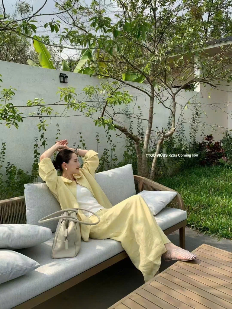 Set linen Áo sơ mi cổ đức + Chân váy midi TTOO VOIUS Hàn Quốc