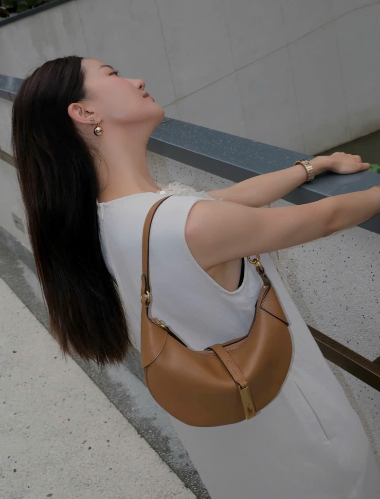 Túi Polo ID calfskin mini shoulder bag