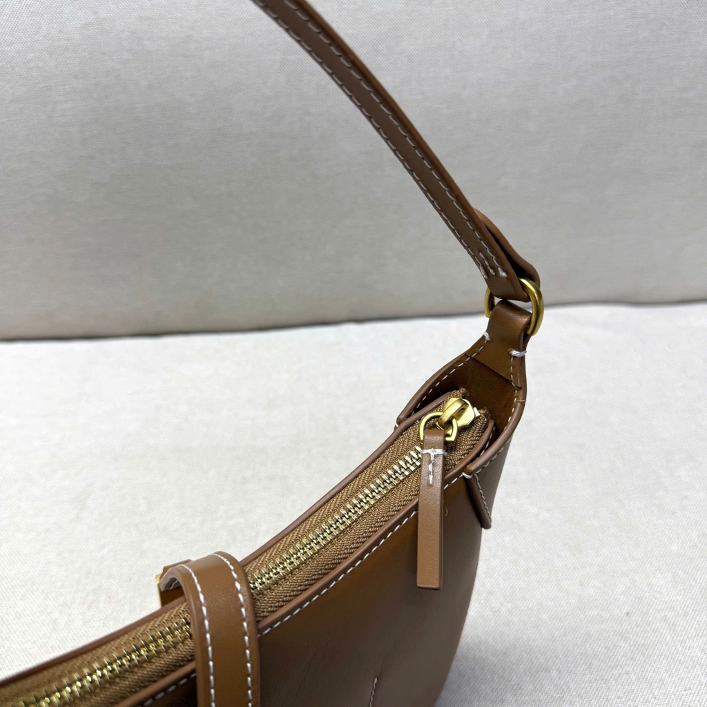 Túi Polo ID calfskin mini shoulder bag
