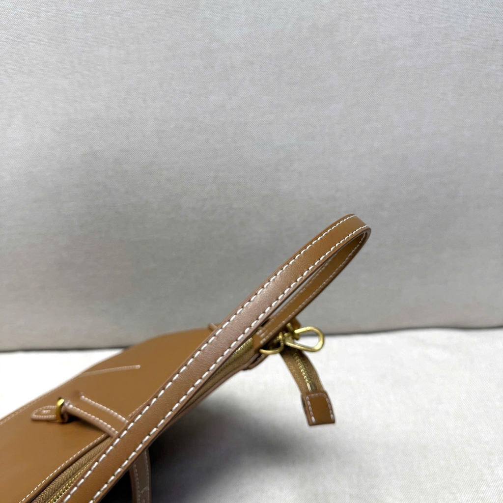 Túi Polo ID calfskin mini shoulder bag