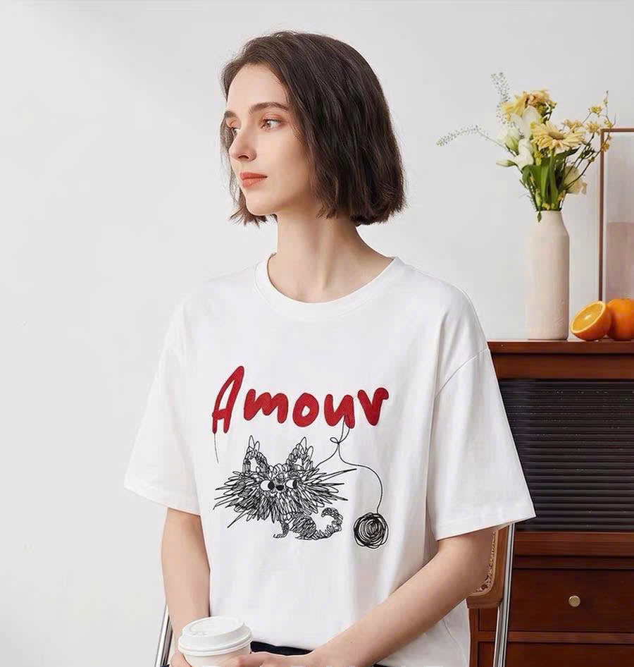 Tshirt Mo&Co thêu 