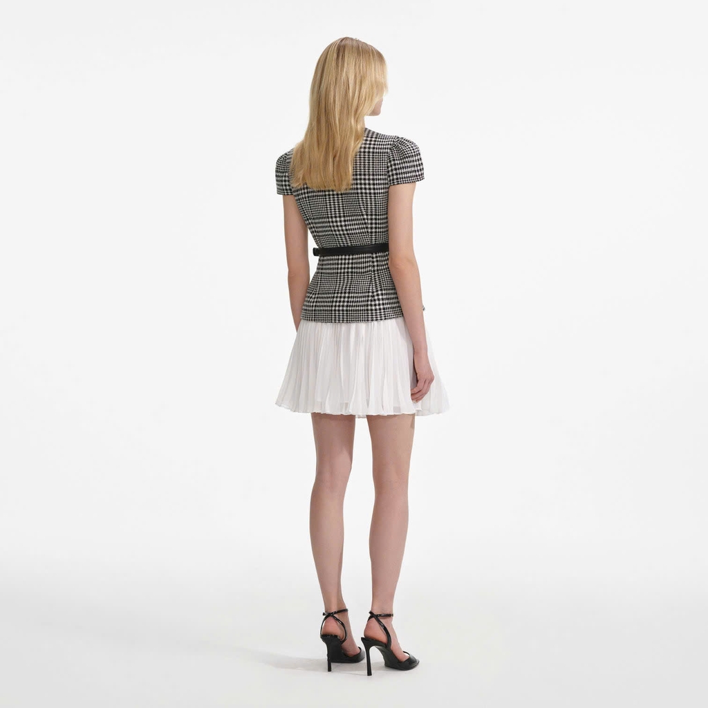Đầm ngắn họa tiết Houndstooth