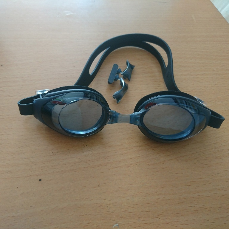 Kính bơi View V610