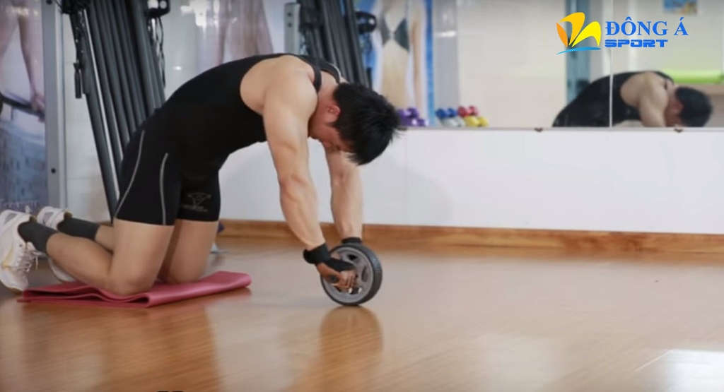 Con lăn tập bụng AB Wheel