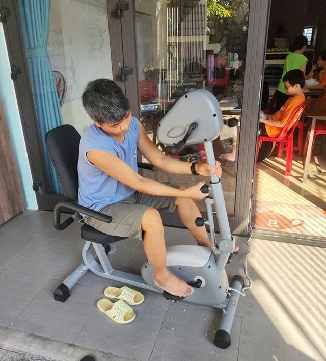 Xe đạp điện phục hồi chức năng A698