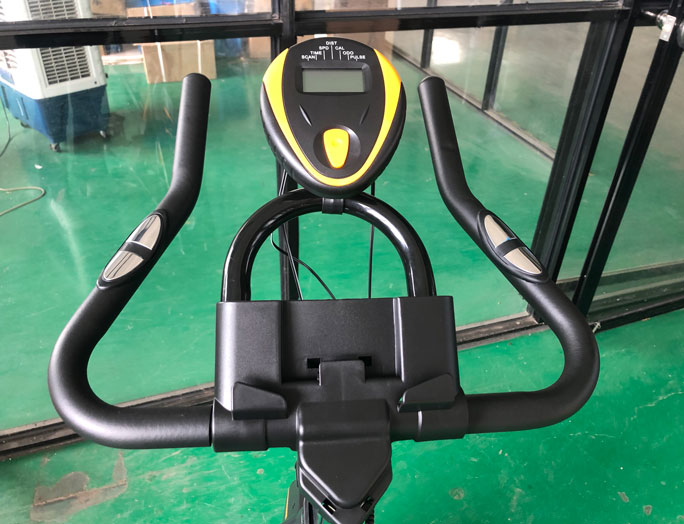 Xe đạp tập thể dục Sovnia L-002