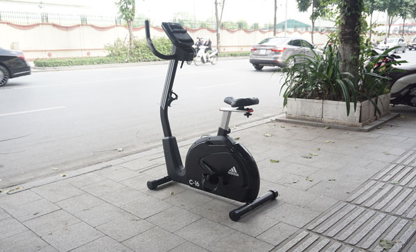 Xe đạp thể dục Adidas C-16