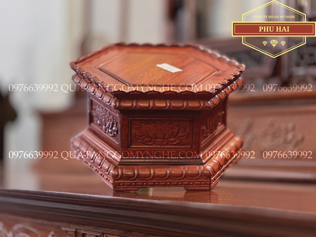 Đế sen kê tượng bằng gỗ hương