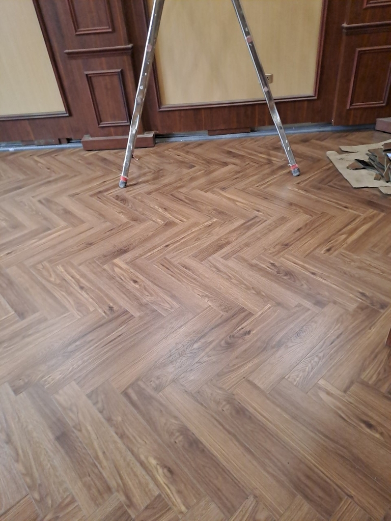 Berhad Aqua Fishbone - BF918