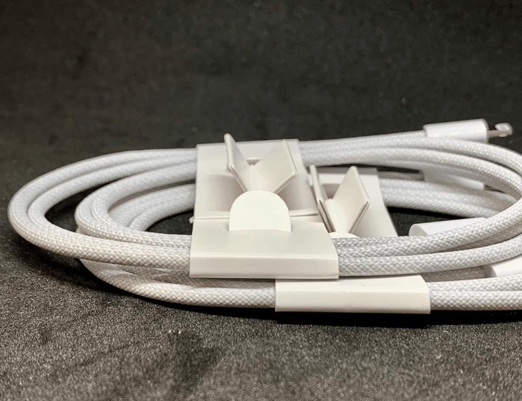 Cáp Bọc Dù Apple Lightning to TypeC cho iPhone 14 ProMax - Hàng Chính Hãng