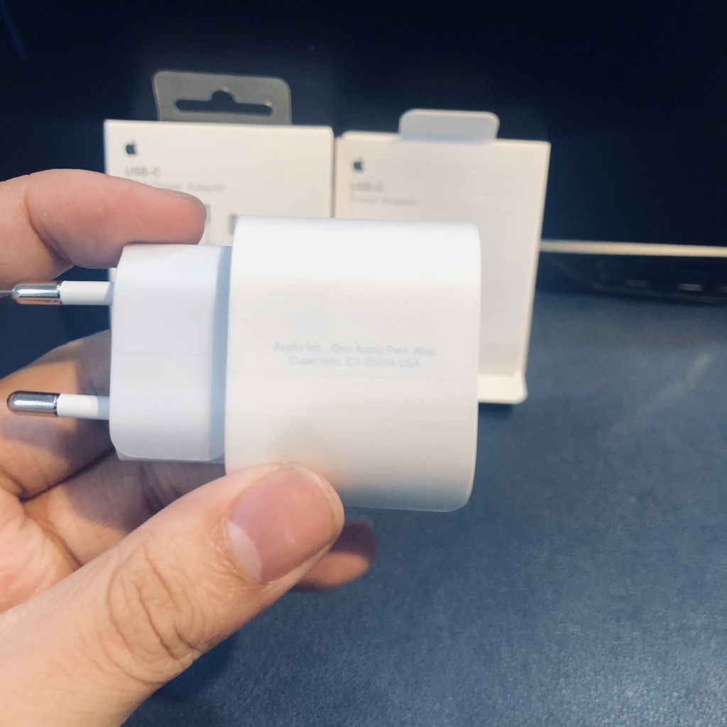 Bộ Sạc Nhanh Apple 20W Type-C Chuẩn PD Cho iPhone 6 Pro Max/16 Pro/ 16 Plus/16 - Chính Hãng