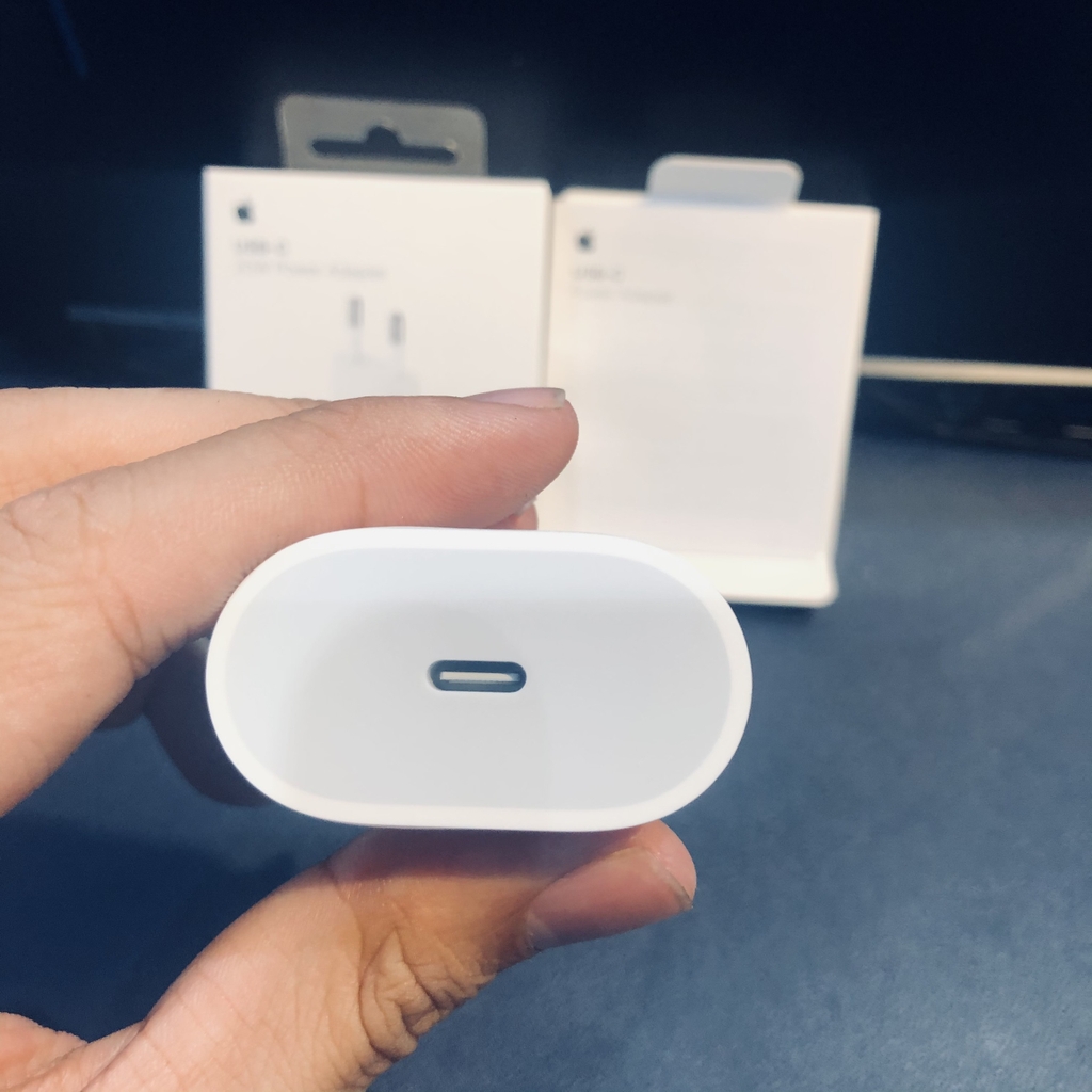 Bộ Sạc Nhanh Apple 20W Type-C Chuẩn PD Cho iPhone 6 Pro Max/16 Pro/ 16 Plus/16 - Chính Hãng