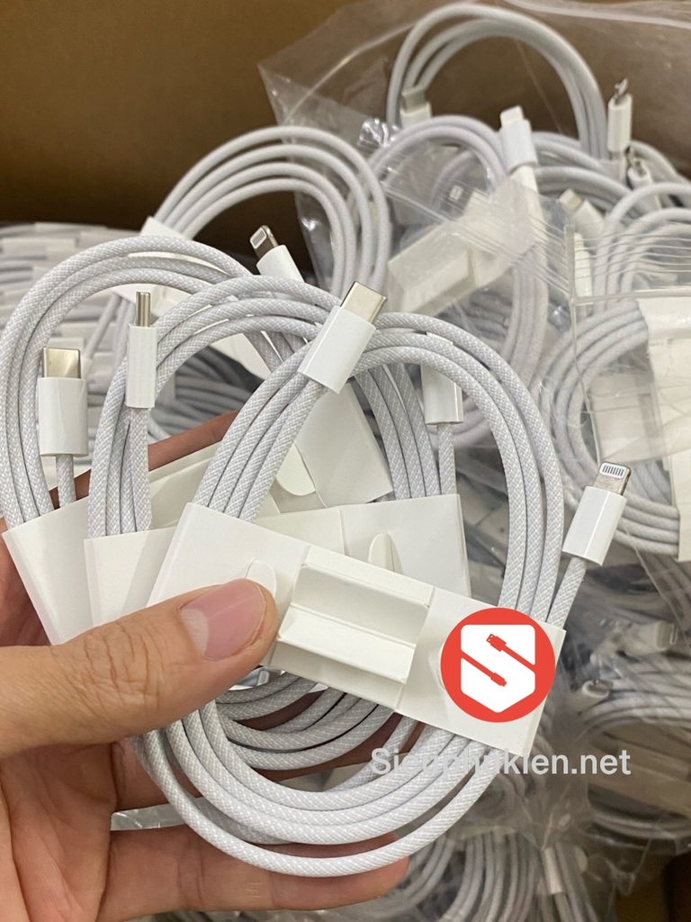 Cáp Bọc Dù Apple Lightning to TypeC cho iPhone 14 Pro - Hàng Chính Hãng
