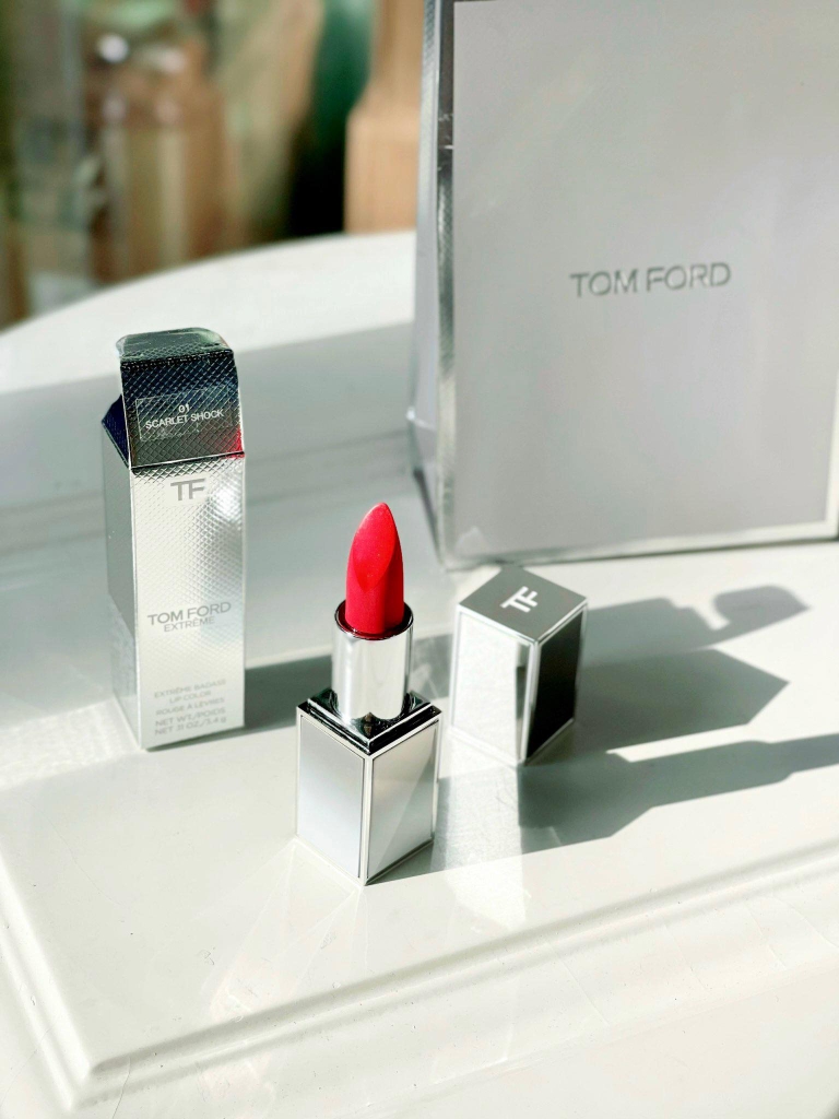 Son TOM FORD Extreme Badass Lip Color | 01 Scarlet Shock - Mỹ Phẩm Hàng  Hiệu Pháp - 