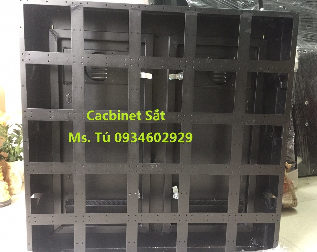 cacbinet sat co canh cua