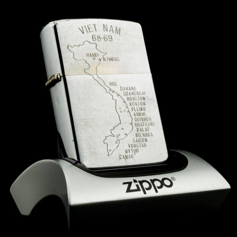 Zippo 1967 Chiến Tranh Việt Nam Kỷ Vật Lính Mỹ Khắc Tay Bản Đồ VN