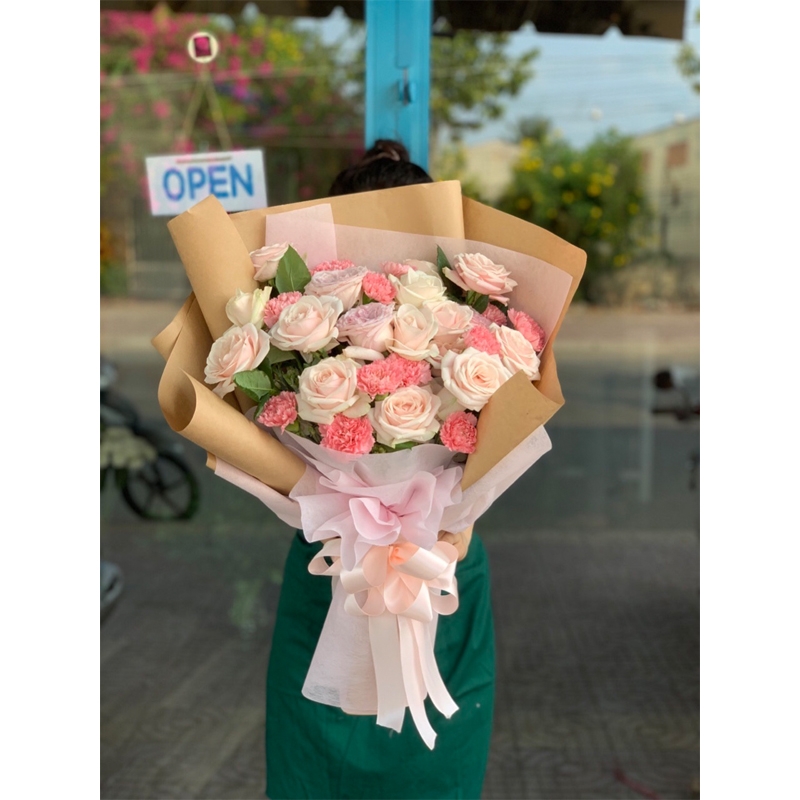 Bó hoa tươi LOVE-53